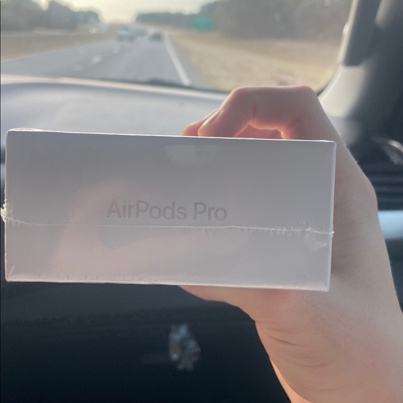 AirPod Pro 2 - Picture 3 of 3